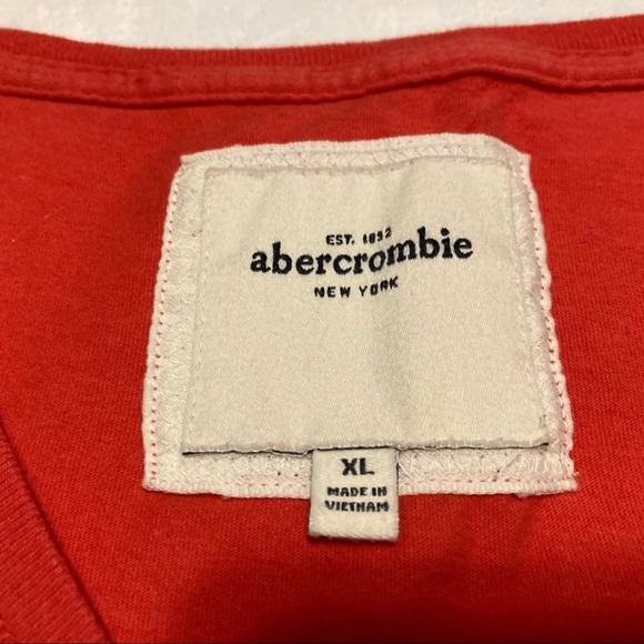 Bundle of 6 Tops Size Small & Medium - Picture 12 of 16